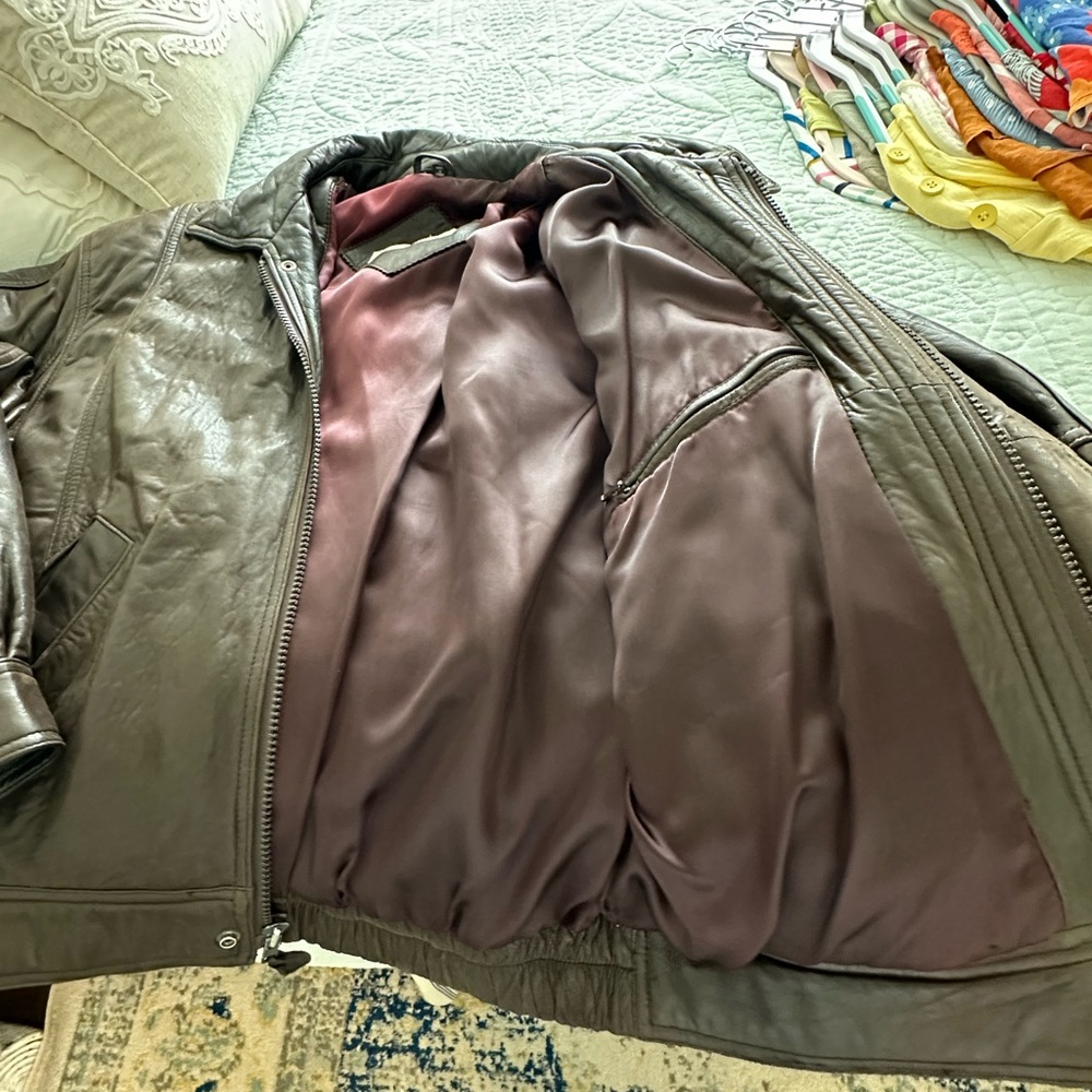 Andrew Marc leather jacket - Picture 2 of 6